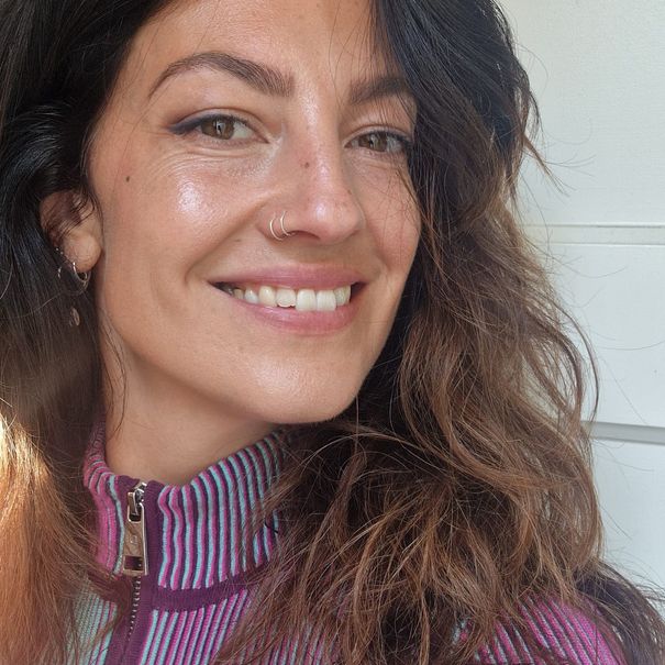 Lesley creëert een veilige en liefdevolle ruimte, waarbij je een enorme rust ervaart.